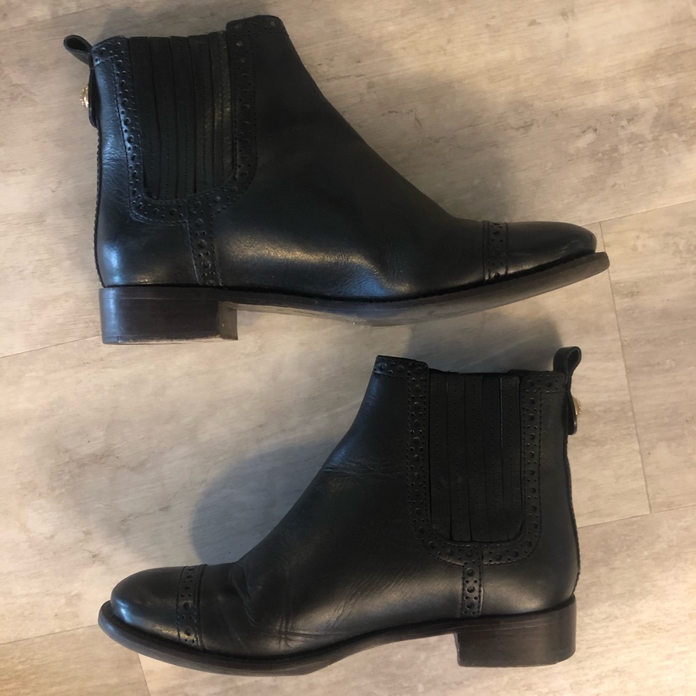 Tory Burch Chelsea boot tuxedo edition